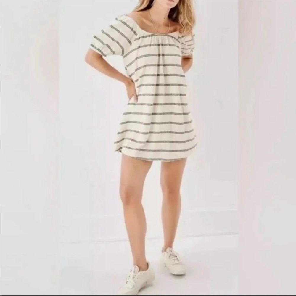 American Eagle Beachy Puff Sleeve Green Striped Cream Mini Dress Size XL